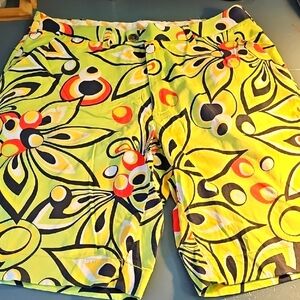 Loud Mouth( Some Guys Come To Play)Vibrant Floral Men's) Shorts. 34